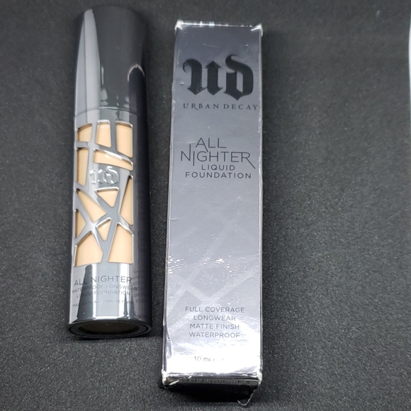 💞Urban Decay All Nighter Foundation - Picture 2 of 4